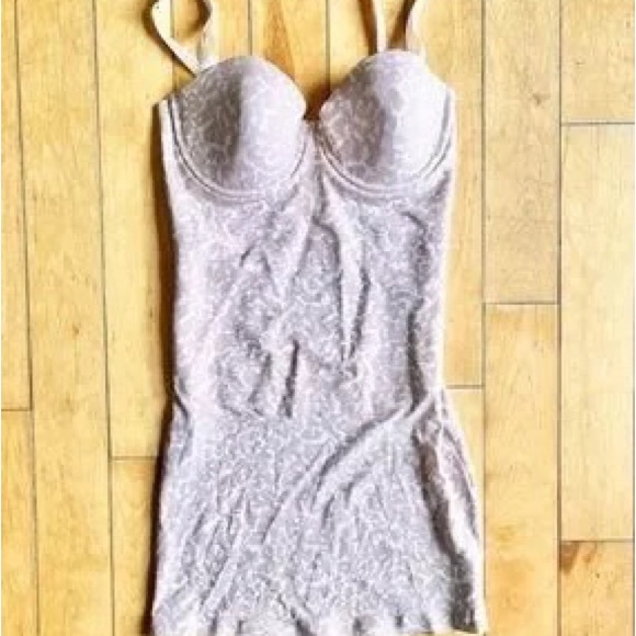 Skinnygirl Other - Skinnygirl Light Pink Shapewear Slip